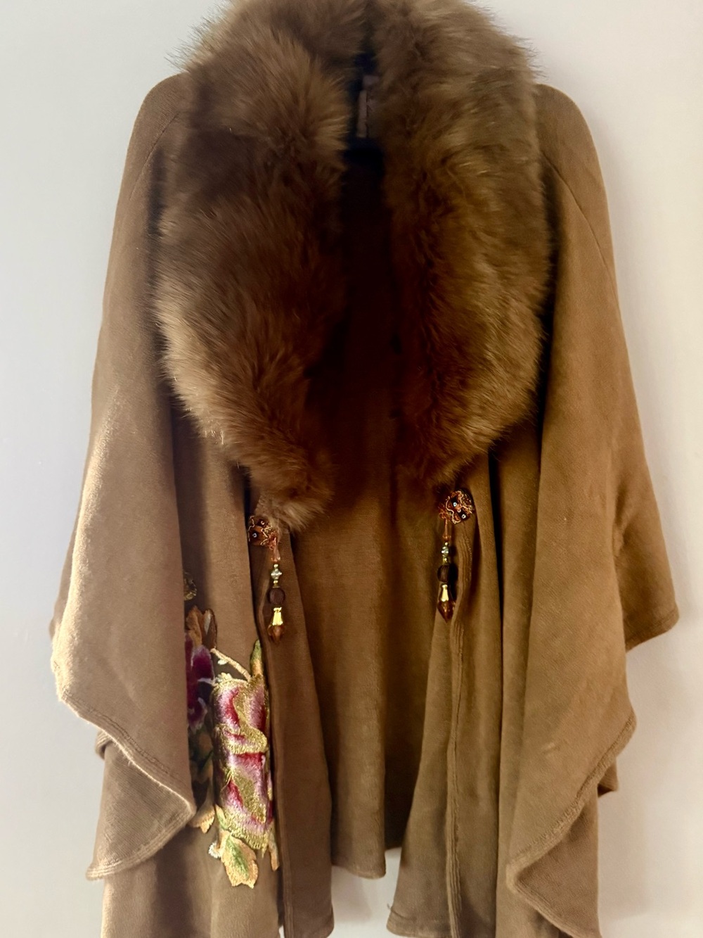 Aratta Silent Journey Embroidered Faux Fur Cape Poncho OS NWOT